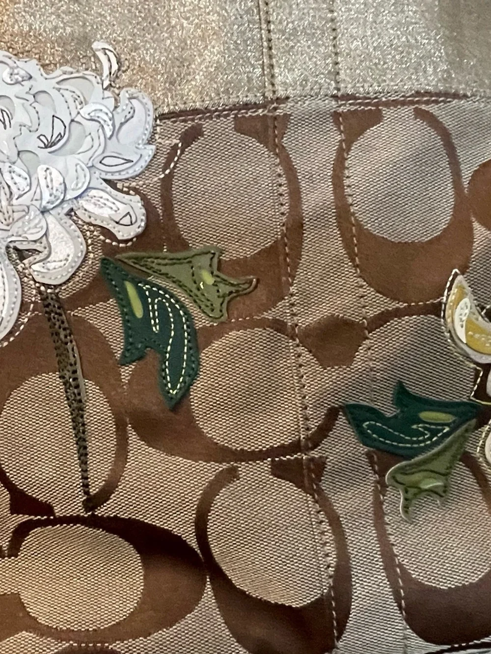Coach limited edition signature Floral Applique Shoulder gold Bag y2k hobo brown